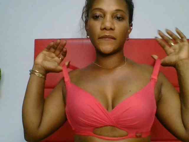 Faozia webcam