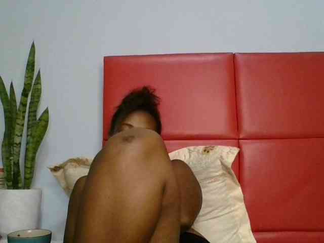 Faozia webcam