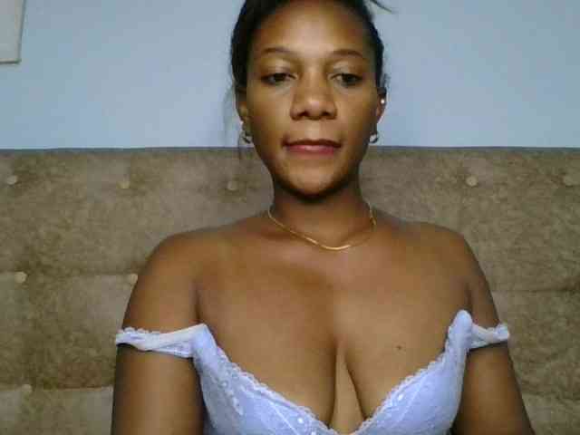 Faozia webcam