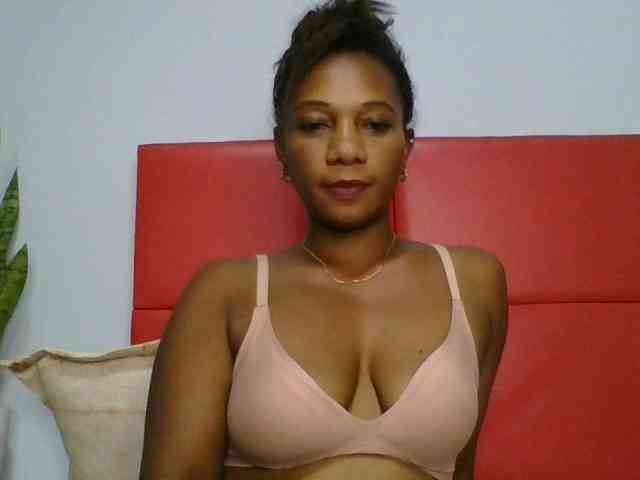Faozia webcam