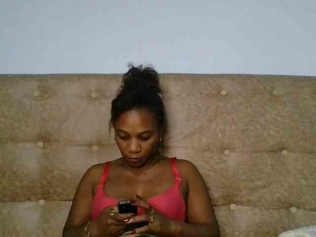 Faozia webcam