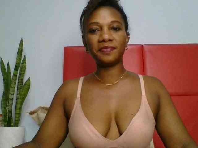 Faozia webcam