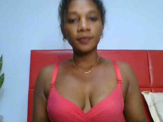 Faozia webcam