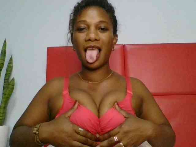 Faozia webcam