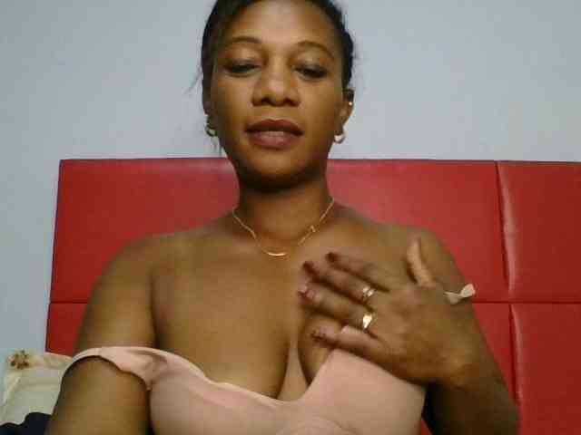 Faozia webcam