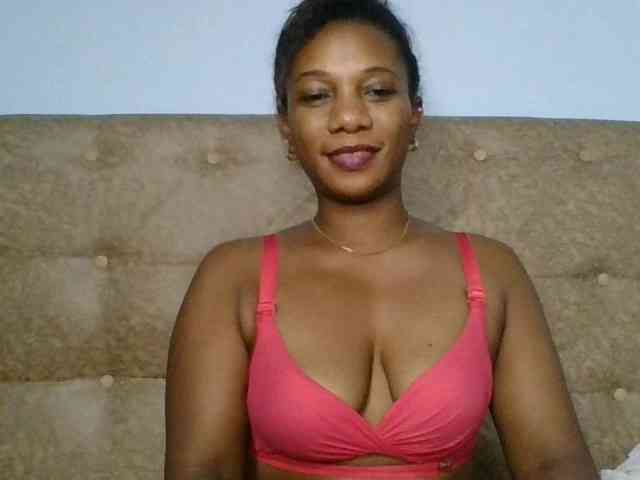 Faozia webcam