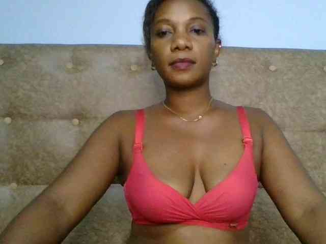 Faozia webcam