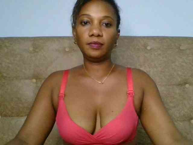 Faozia webcam