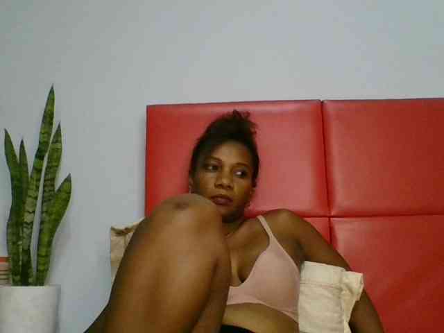 Faozia webcam