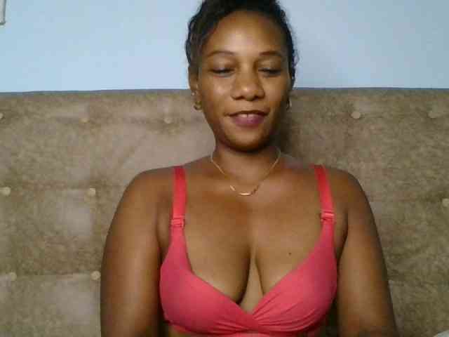 Faozia webcam