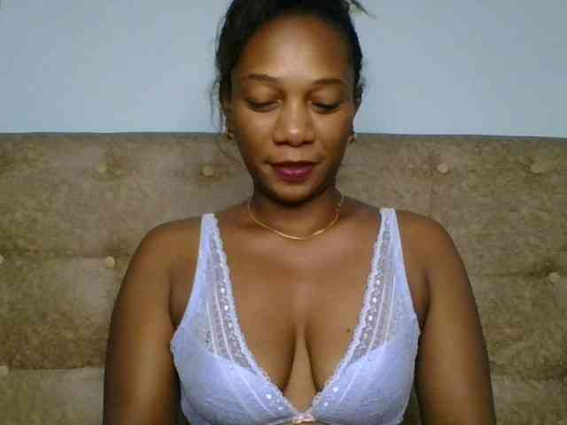 Faozia webcam