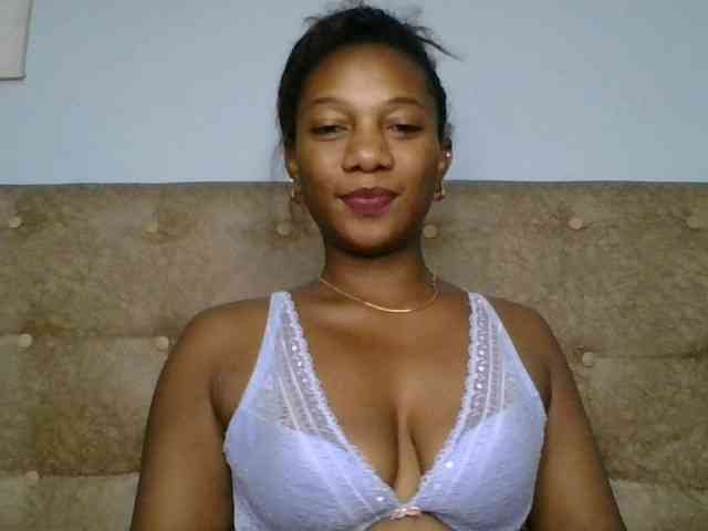 Faozia webcam