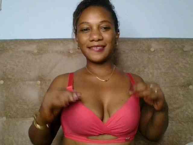 Faozia webcam