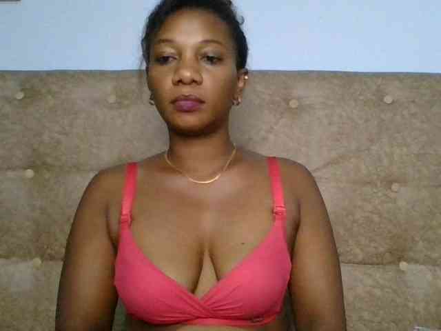 Faozia webcam
