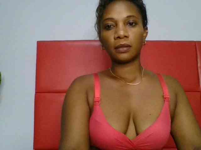 Faozia webcam