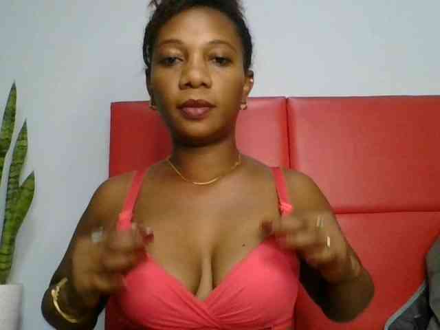 Faozia webcam