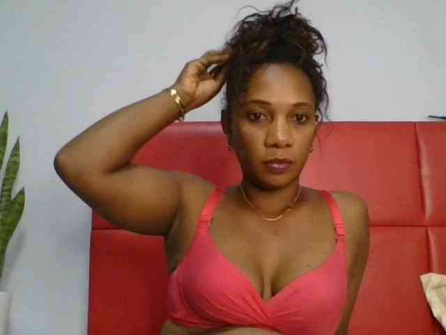 Faozia webcam
