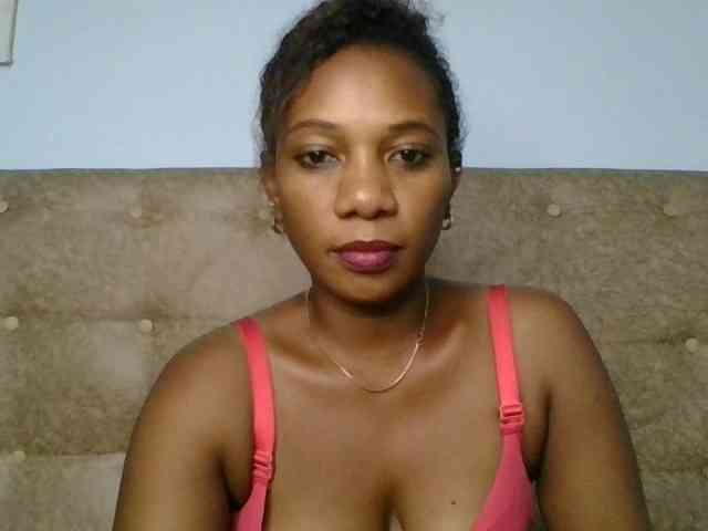 Faozia webcam