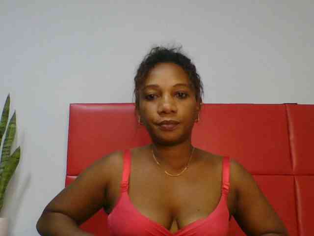 Faozia webcam