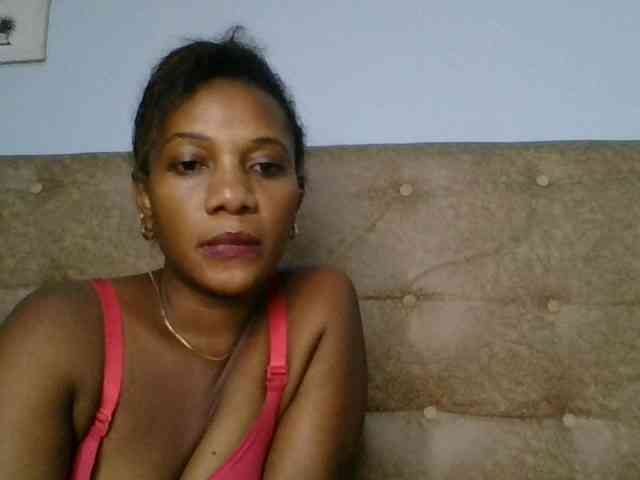 Faozia webcam
