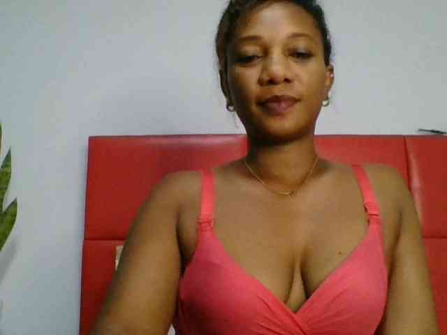 Faozia webcam