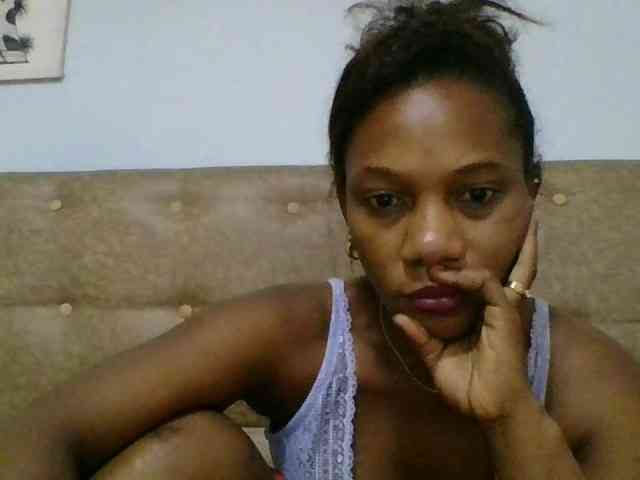 Faozia webcam
