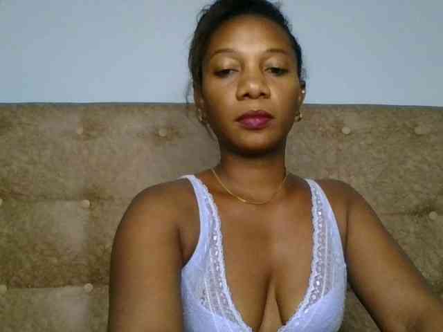 Faozia webcam