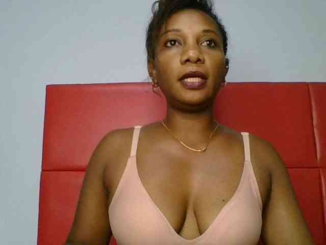 Faozia webcam