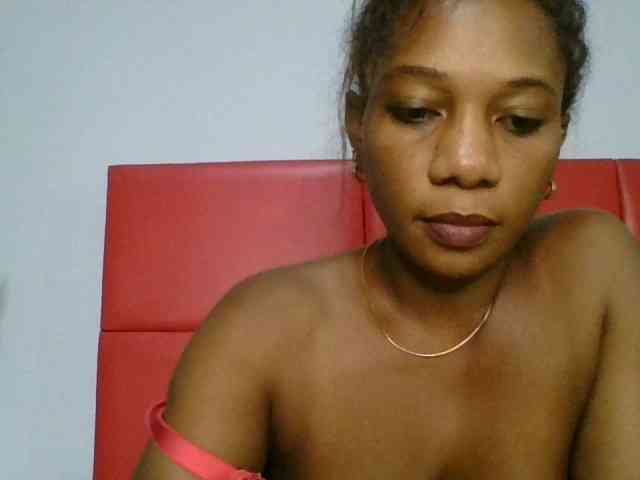 Faozia webcam