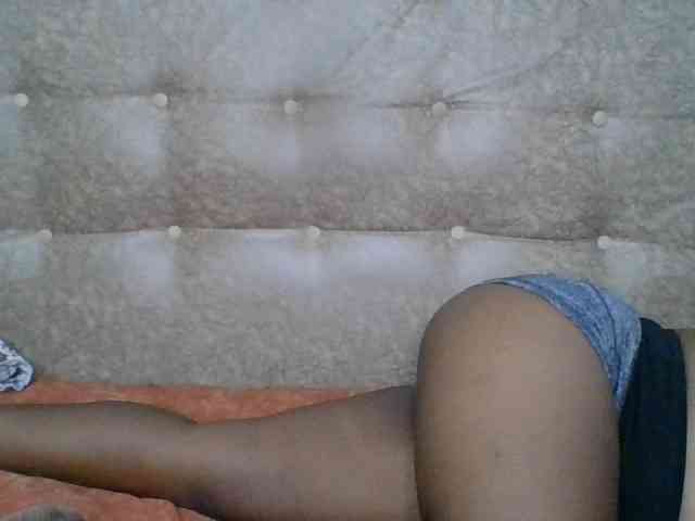 Faozia webcam