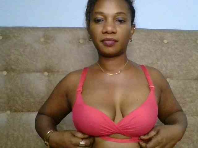 Faozia webcam