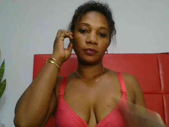 Faozia webcam