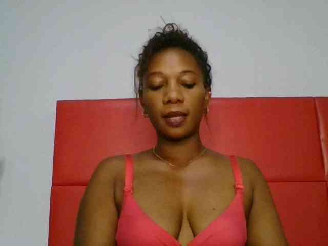 Faozia webcam