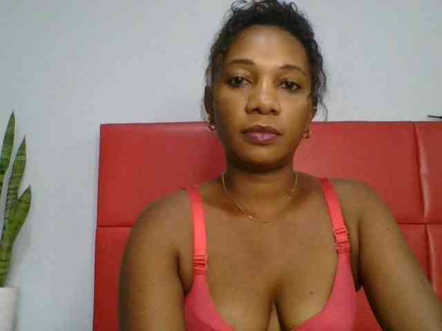 Faozia webcam