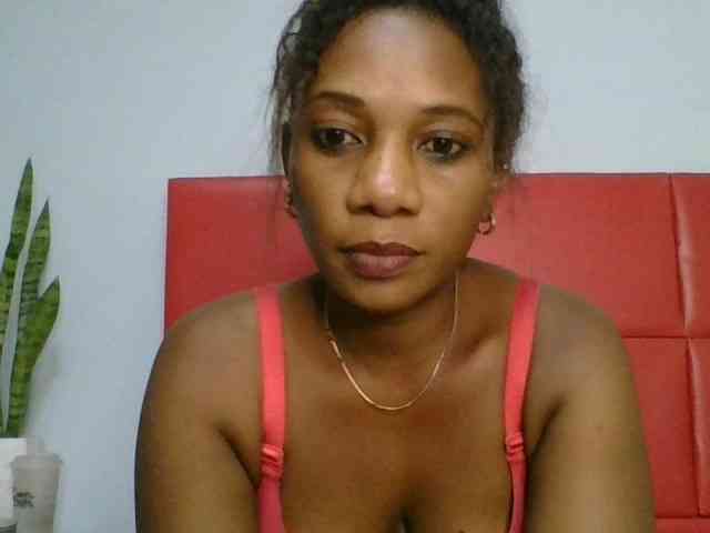 Faozia webcam