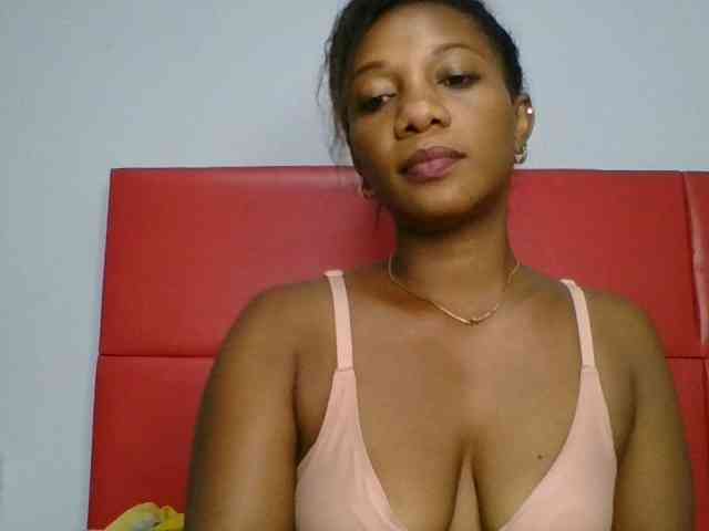 Faozia webcam
