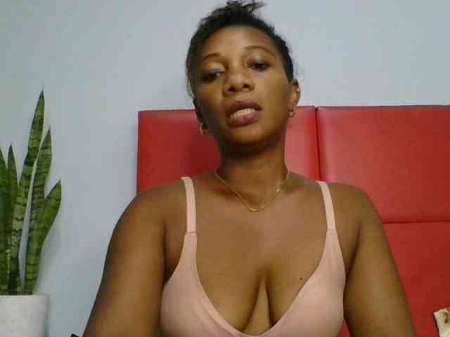 Faozia webcam