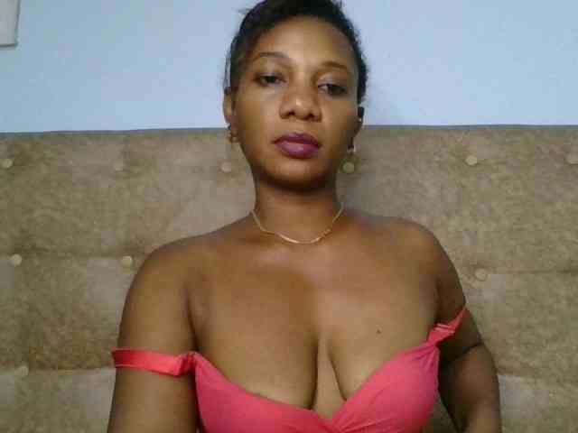 Faozia webcam