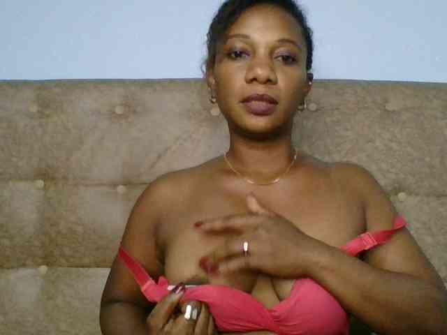 Faozia webcam