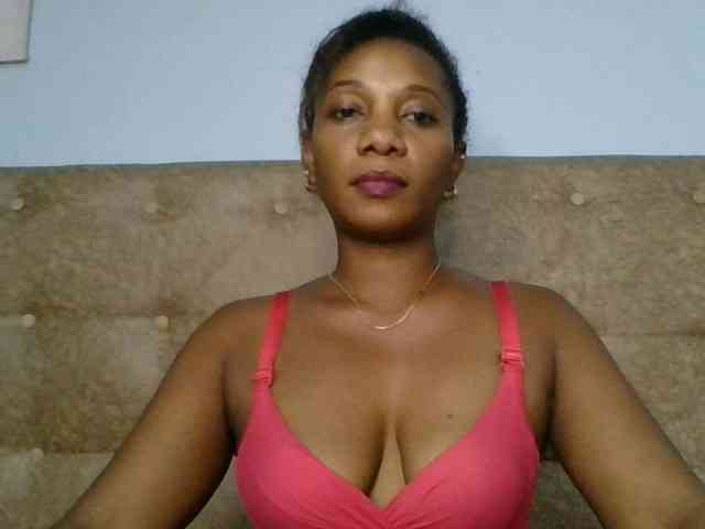 Faozia webcam