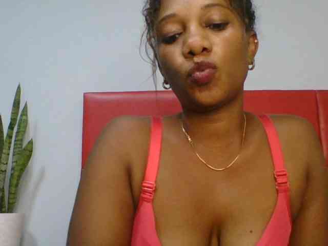 Faozia Live Webcam on BongaCams Faozia Live Webcam on BongaCams