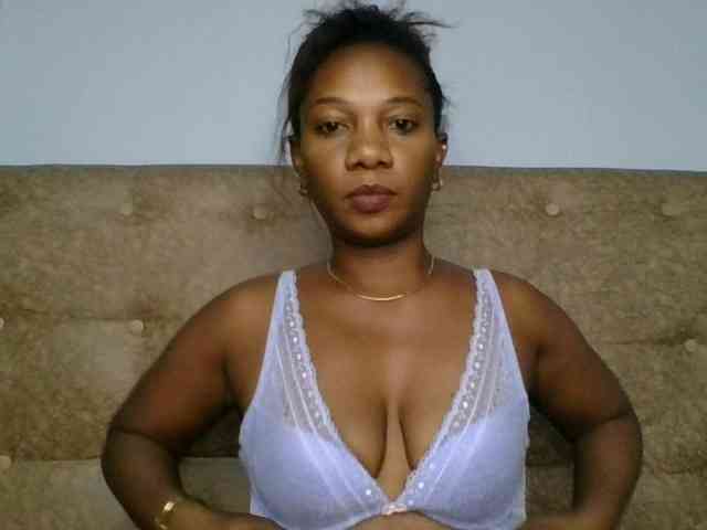 Faozia webcam