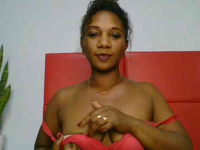 Faozia webcam