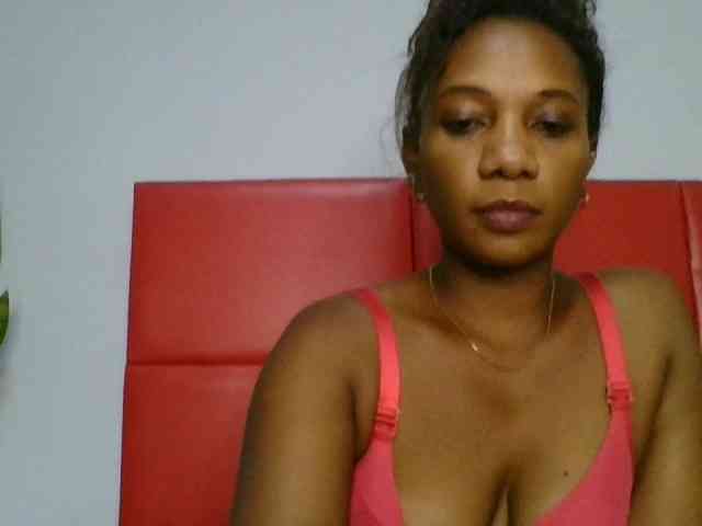 Faozia webcam