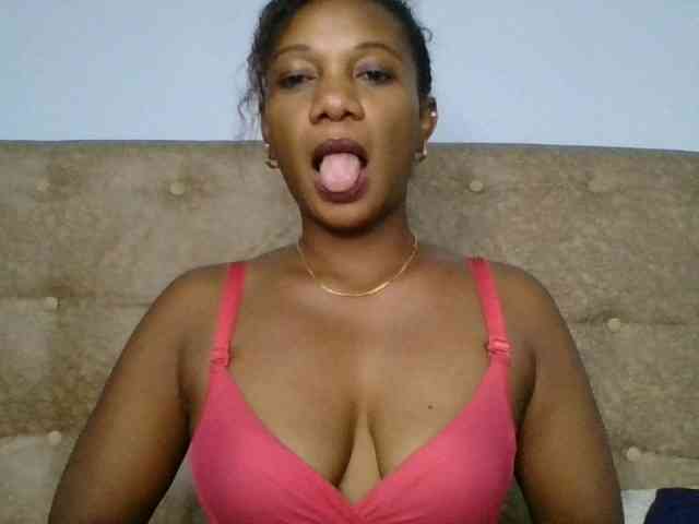 Faozia webcam