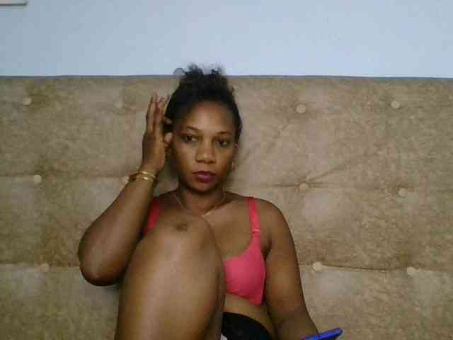 Faozia webcam