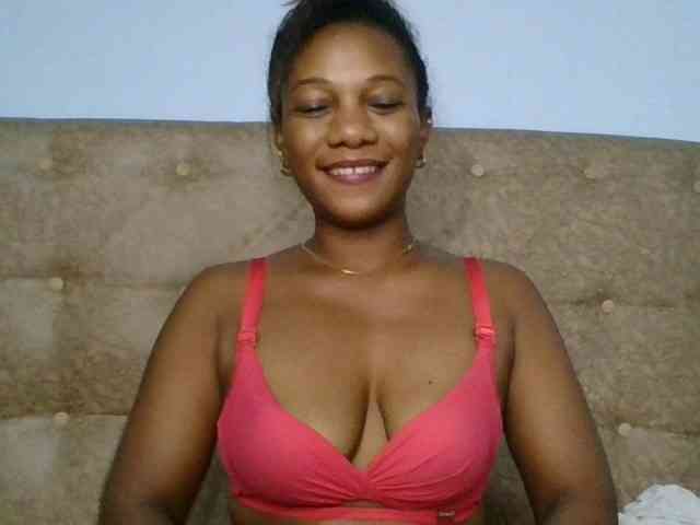 Faozia webcam