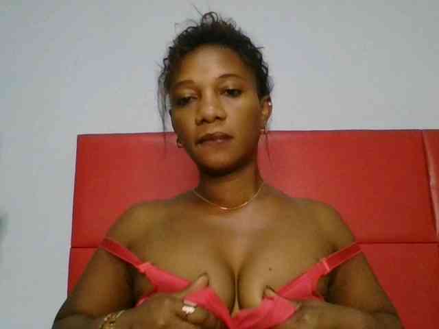 Faozia webcam