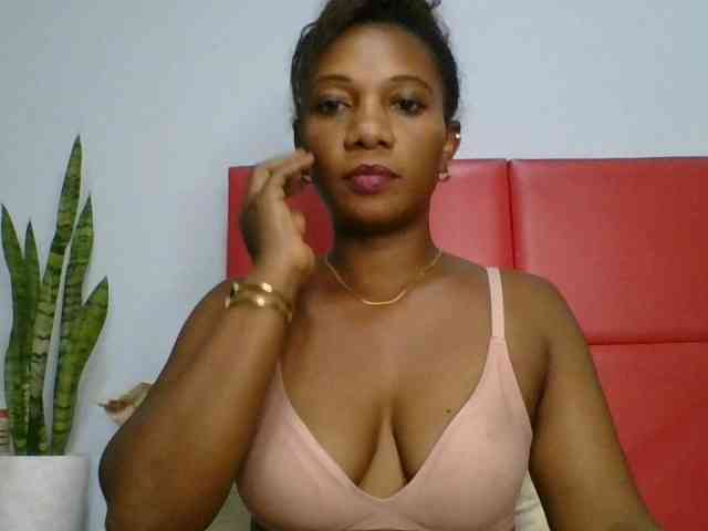 Faozia webcam