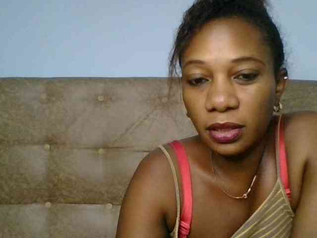 Faozia webcam